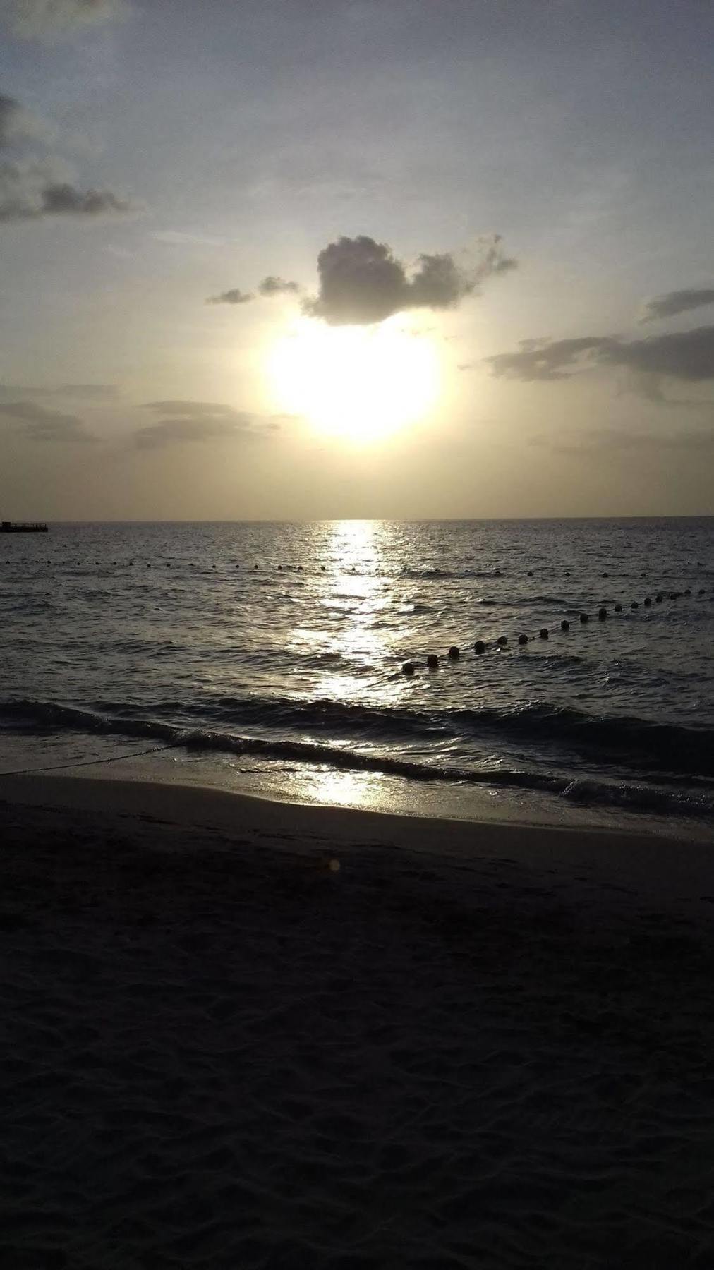 Roots Bamboo Beach Resort Negril Zewnętrze zdjęcie